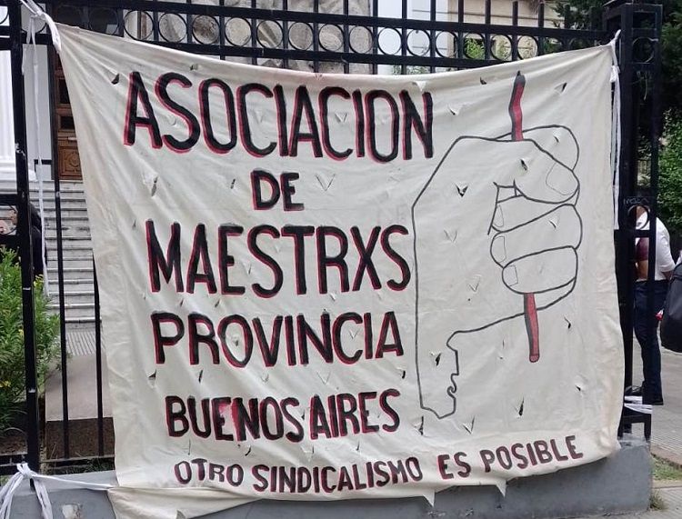 Maestros bonaerenses impulsan un plan de lucha para esta semana