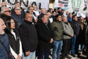 La CGT y las dos CTA protestaron en el centro de Morón contra el ajuste de Milei