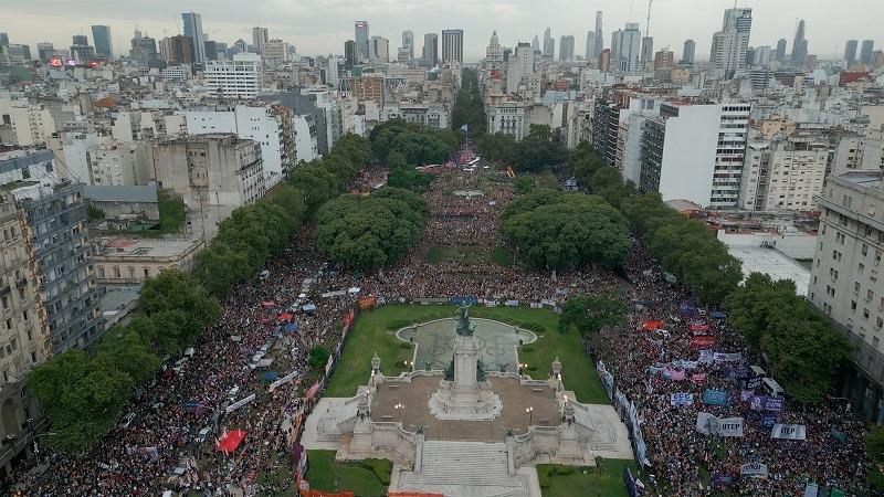 A 11 años de Ni Una Menos: multitudinarias marchas en todo el país y fuertes críticas al Gobierno nacional