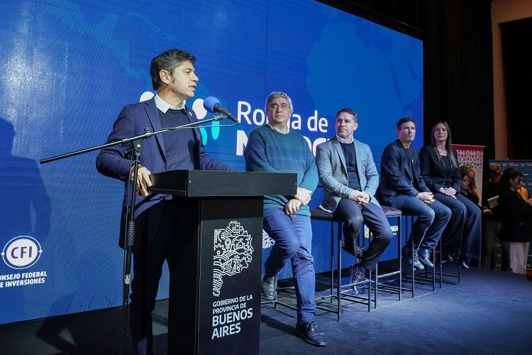Ituzaingó | Kicillof y Descalzo encabezaron una ronda de negocios con 350 pymes
