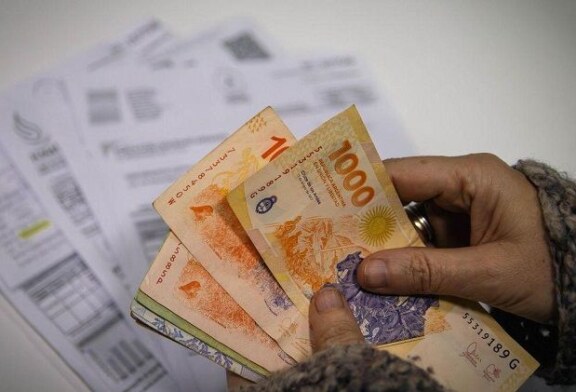 Crisis de ingresos: casi 9 de cada 10 argentinos creen que un solo empleo ya no alcanza para vivir