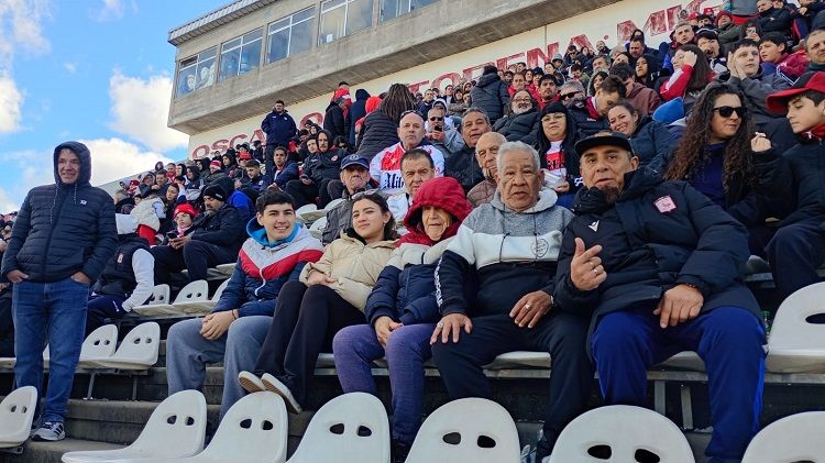 “Abuelos a la Cancha”, una propuesta del Hogar Ovando junto al Deportivo Morón
