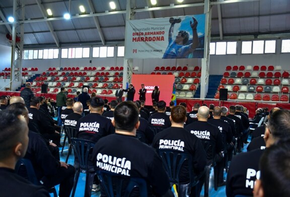 Morón presentó la Escuela de la Policía Municipal