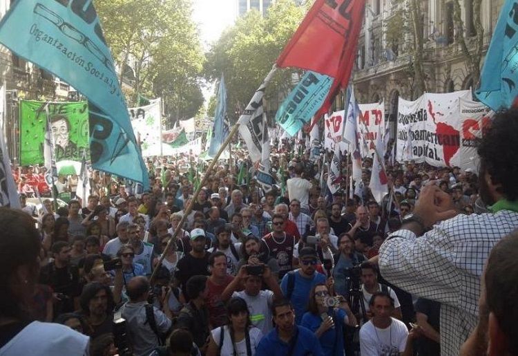 Este jueves, la “Marcha de los Endeudados”: sindicatos y movimientos sociales protestarán contra el Gobierno