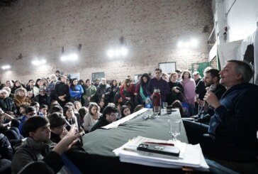 Máximo Kirchner aseguró que CFK “sabe muy bien qué hacer” de cara al 2027 y “tiene los ovarios bien puestos”