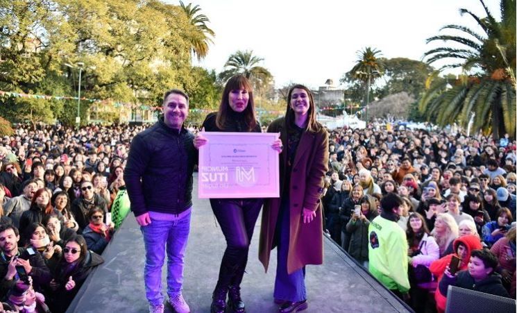 Pablo Descalzo y Moria Casán celebraron la fuerza de las industrias culturales en la FRICC