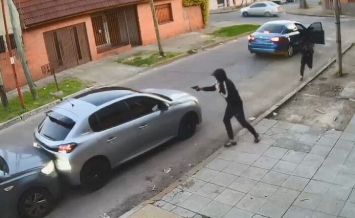 Dos robos en tres minutos: violento raid en La Matanza