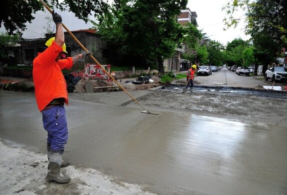 Katopodis en Morón: “La Provincia pone en marcha las obras que Milei paralizó”